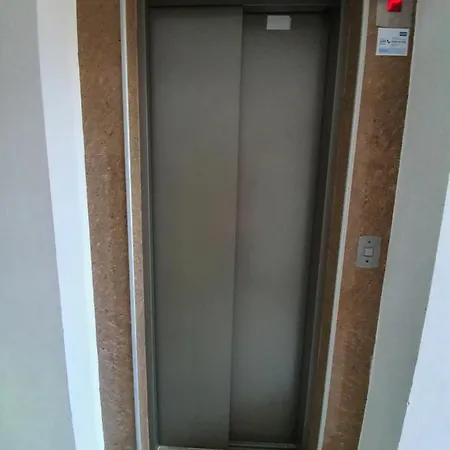 شقة Rodinny Apartman Robinson Beach النايت